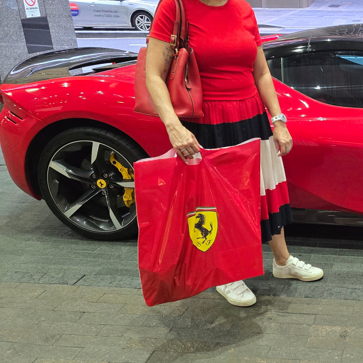 Ferrari Plastic Red Carry Bag - 58 x 58cm